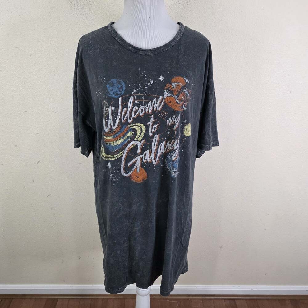 Welcome to My Galaxy T-Shirt XL Graphic Space Distressed Tee Caution to the Wind